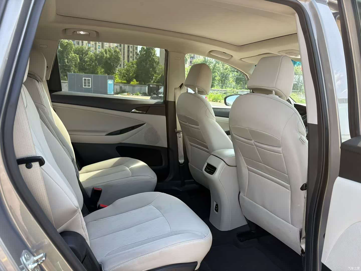 Buick GL6, 2021 8
