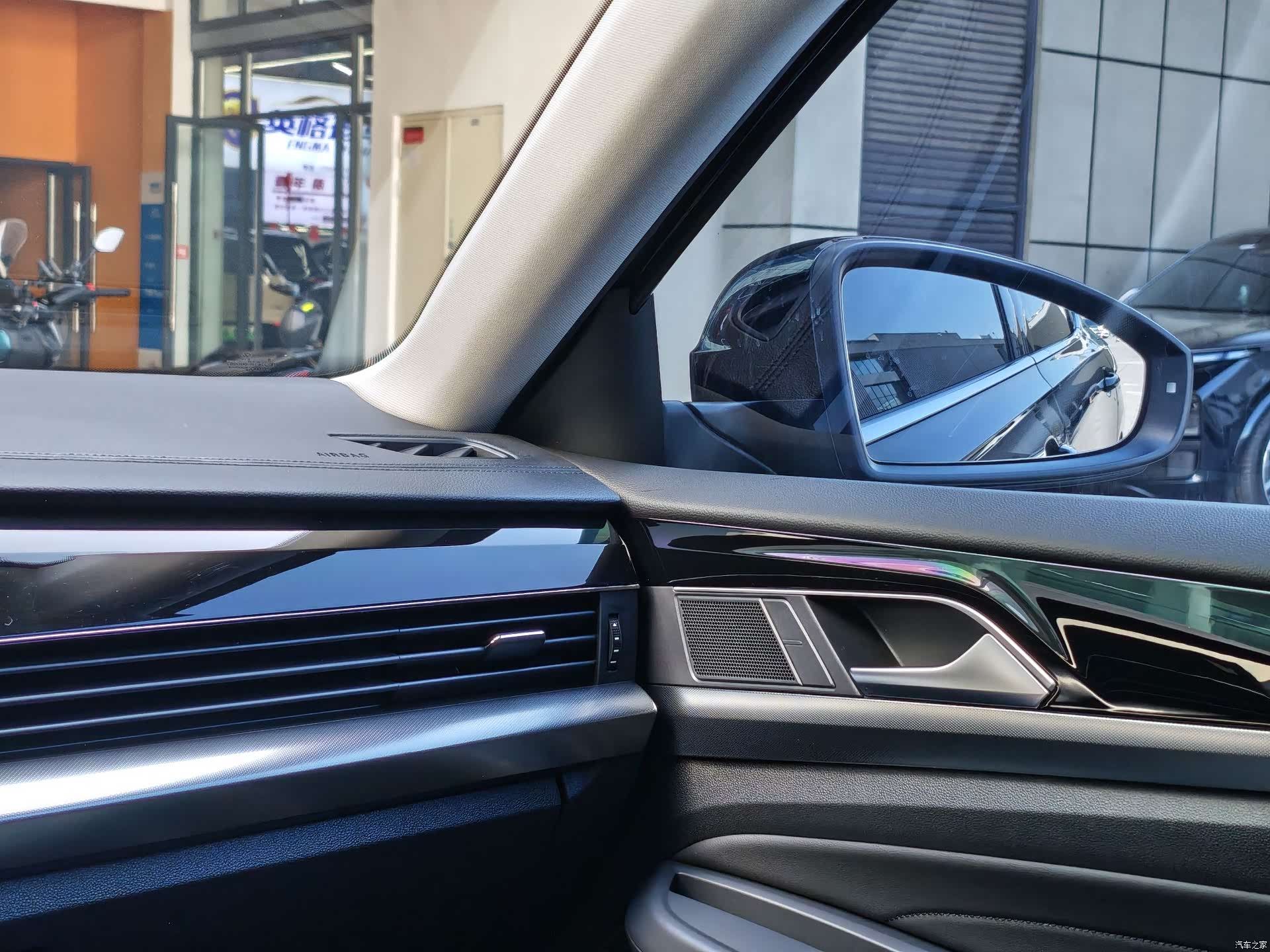 Volkswagen Passat, 2024 16
