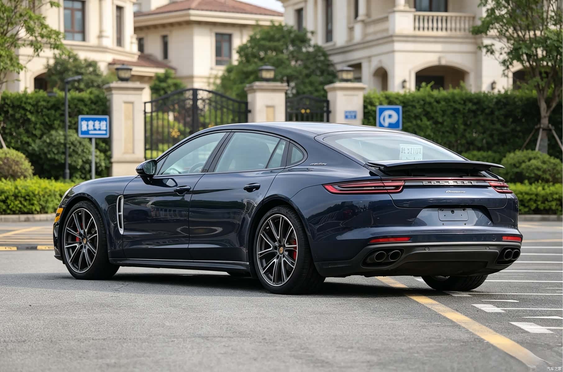 Porsche Panamera, 2019 9