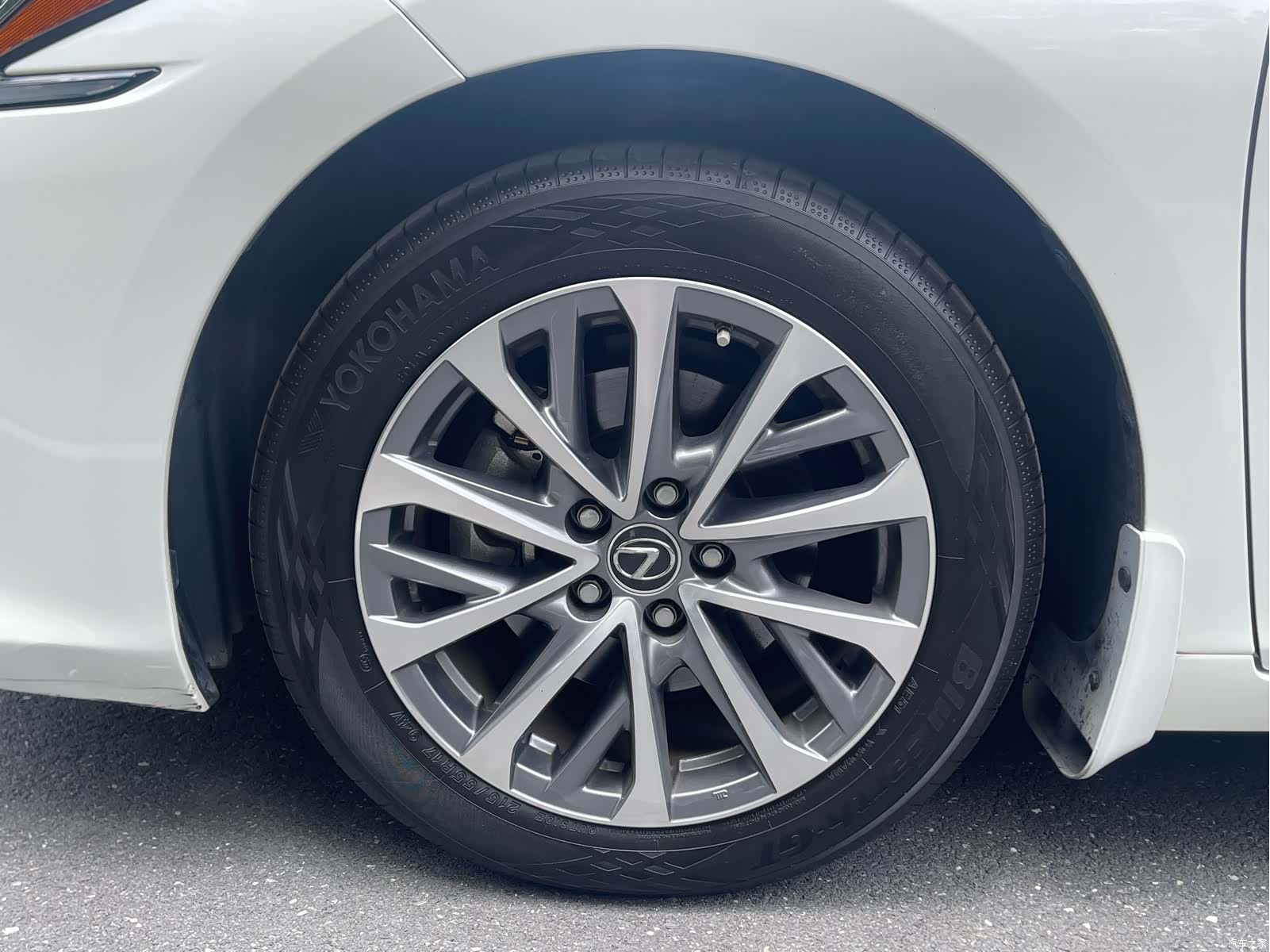 Lexus ES, 2024 25