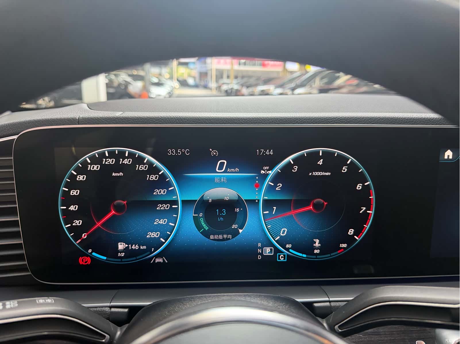 Mercedes-Benz GLE, 2023 14