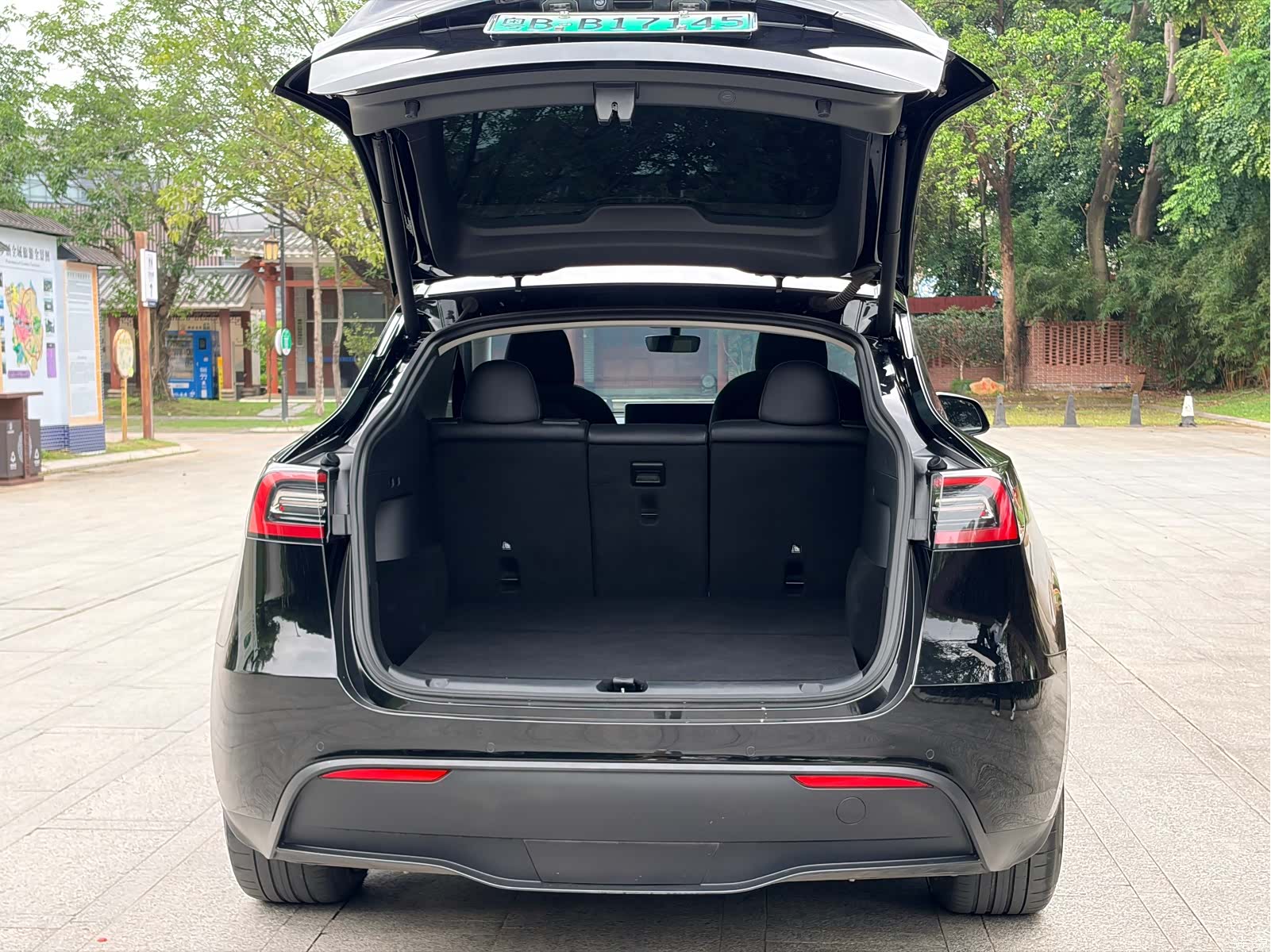 Tesla Model Y, 2021 16
