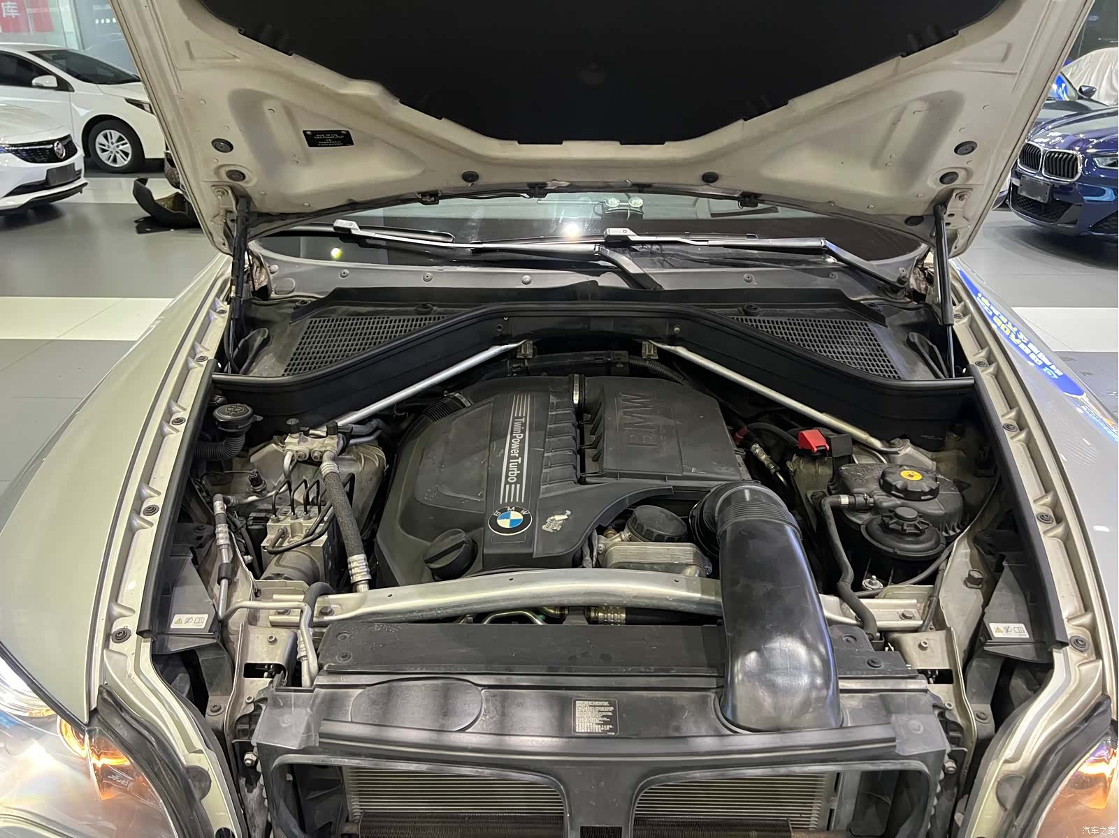 BMW X6, 2012 21
