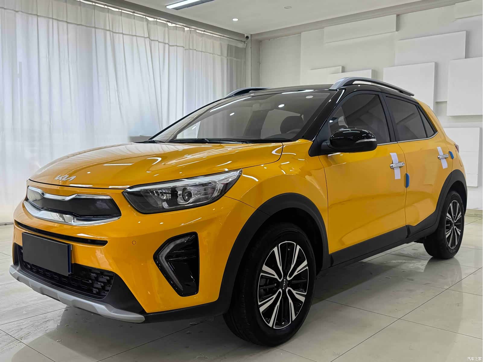 Kia KX1