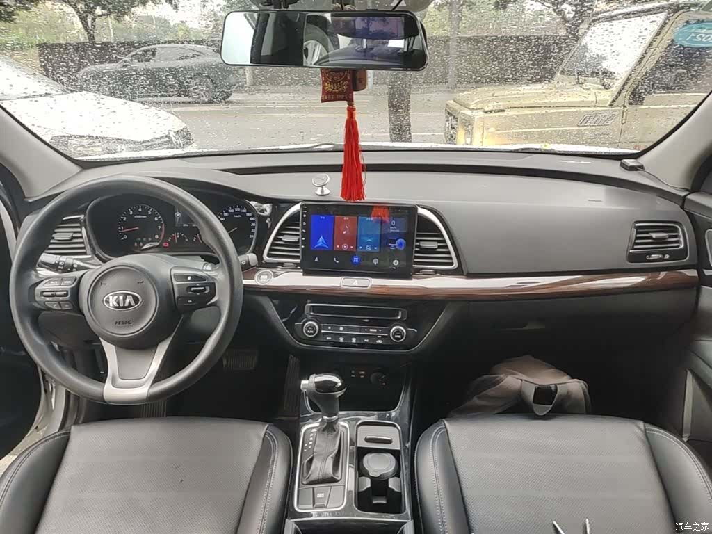Kia K4, 2015 10