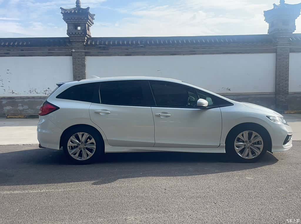 Honda Jade, 2018 все фото