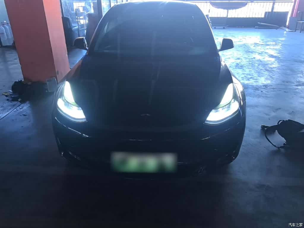 Tesla Model 3, 2023 3