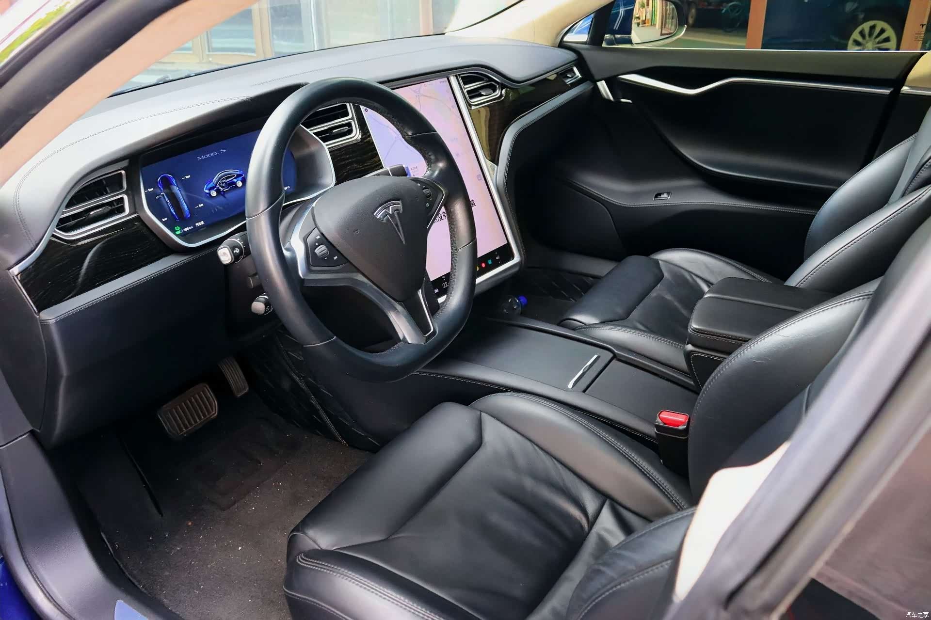 Tesla Model S, 2018 все фото
