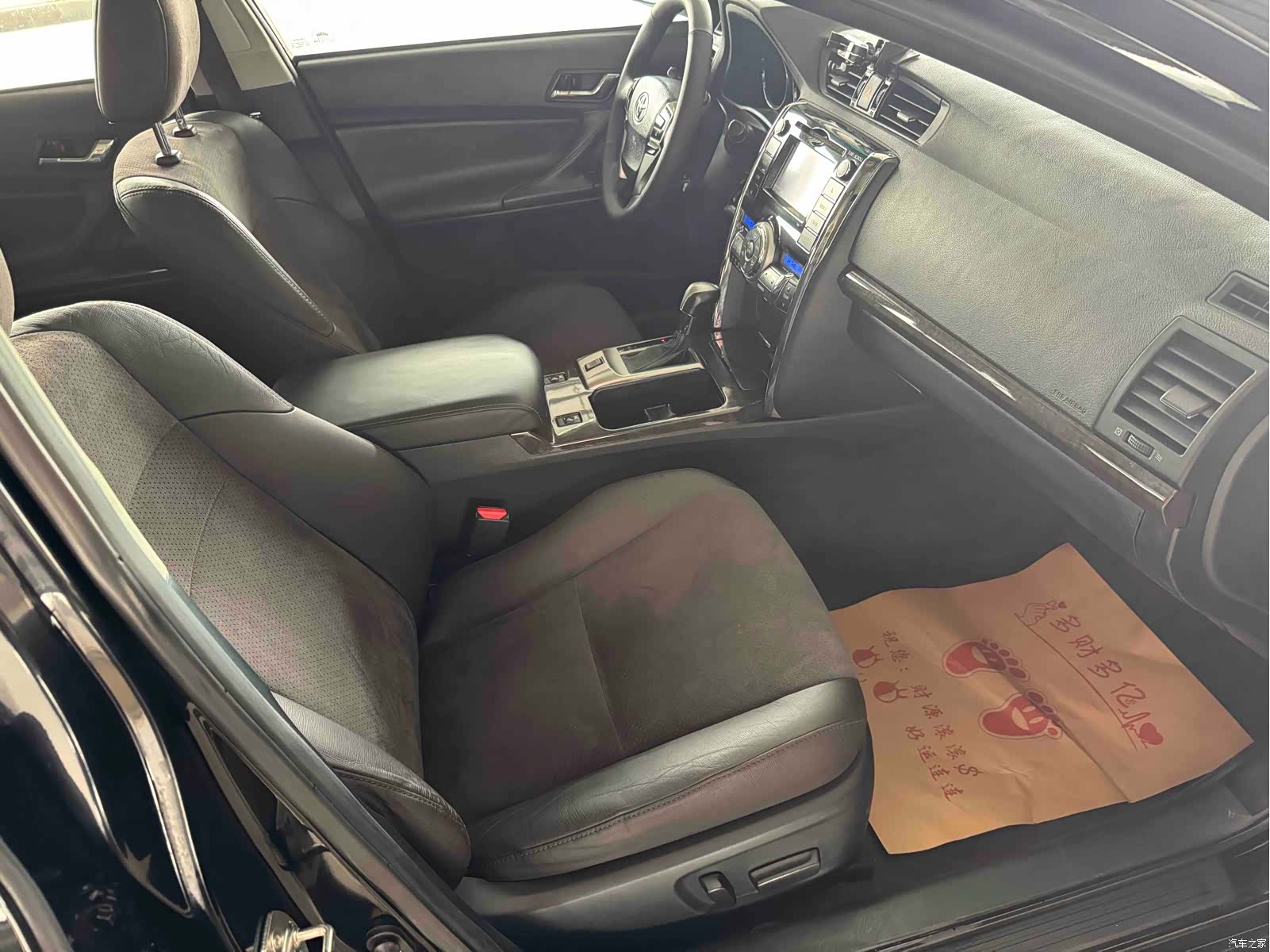 Toyota 2.5V, 2015 10
