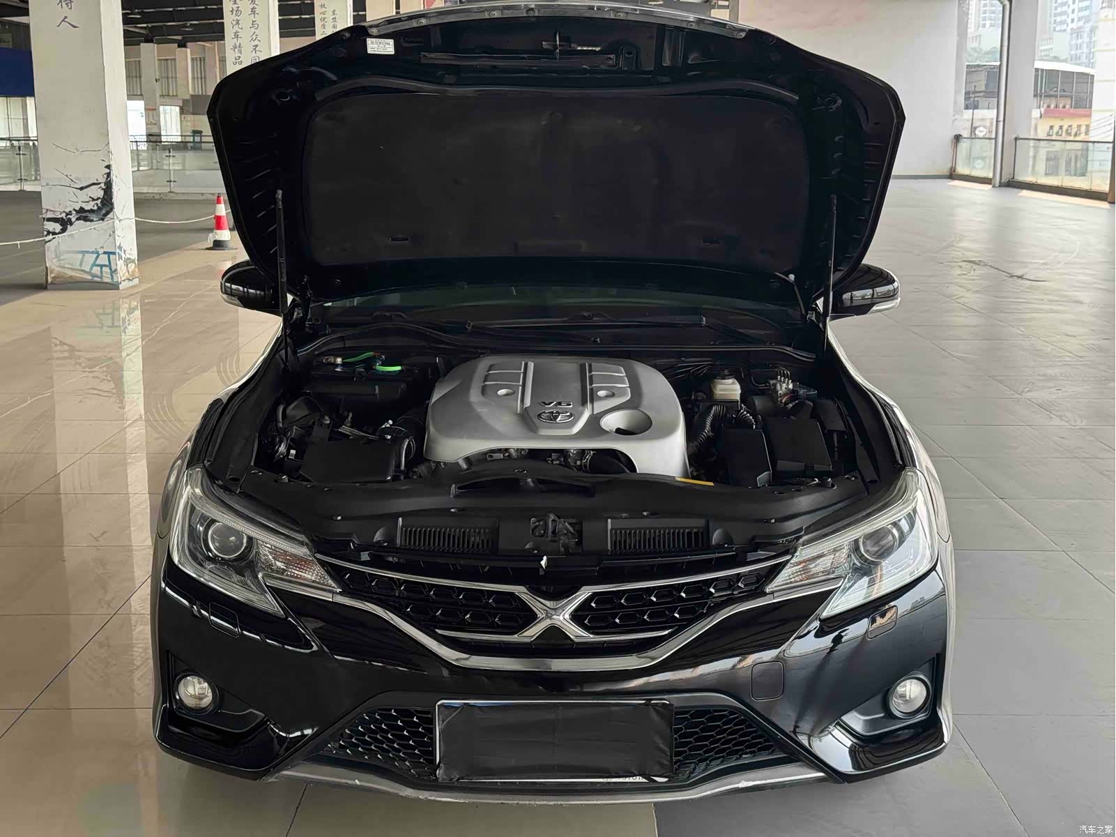 Toyota 2.5V, 2015 12