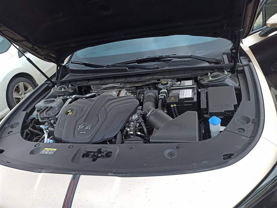 Hongqi H5