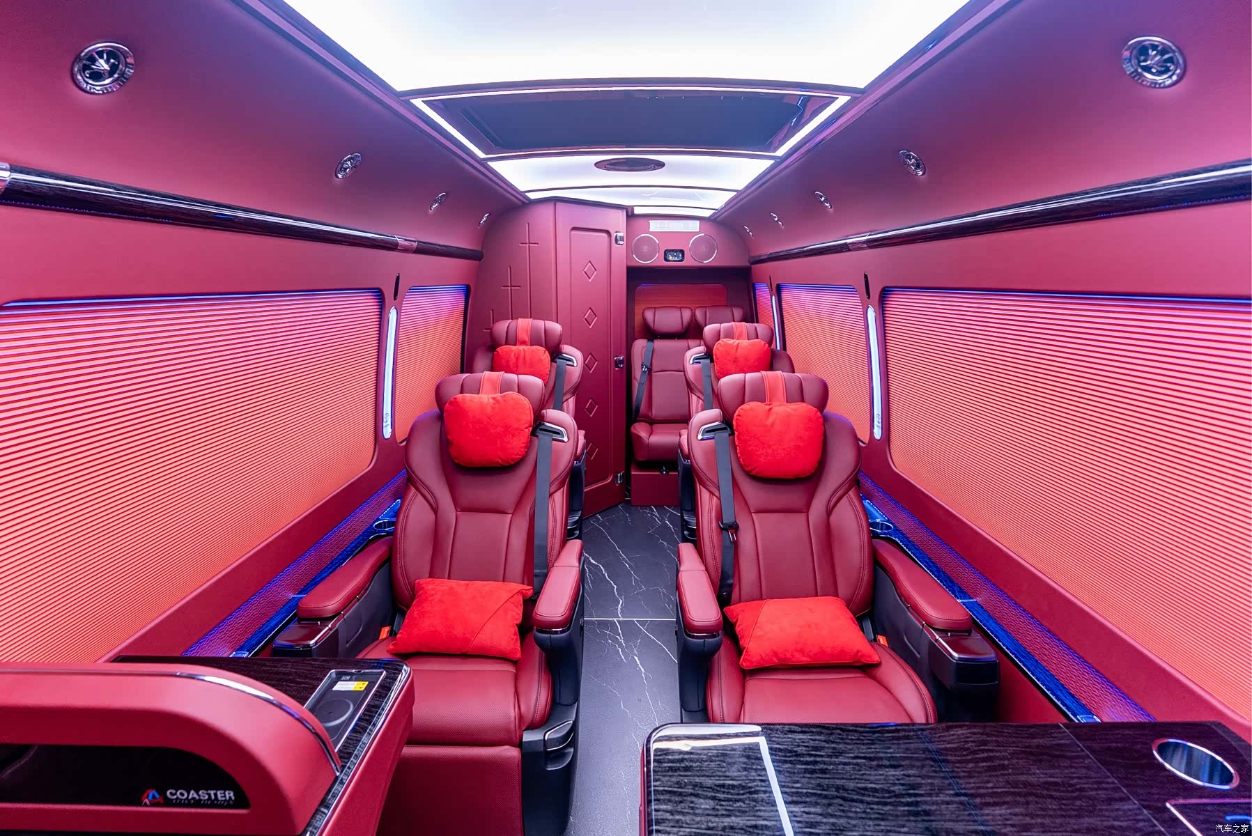 Toyota Coaster, 2025 10