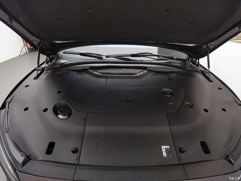 NIO EC7, 2024 6