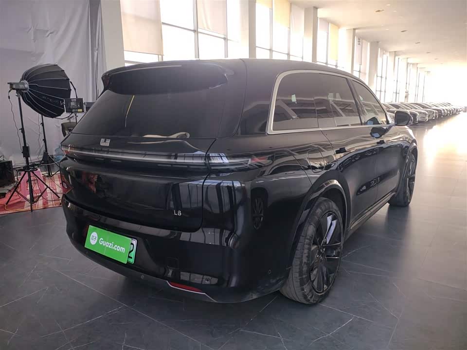 Li Auto Ideal L8