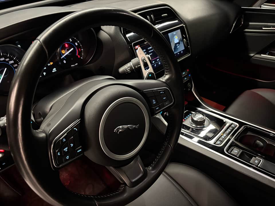 Jaguar XEL