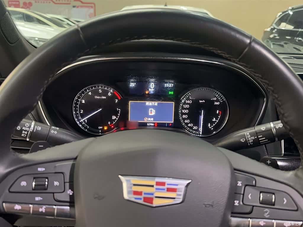 Cadillac CT5, 2023 9