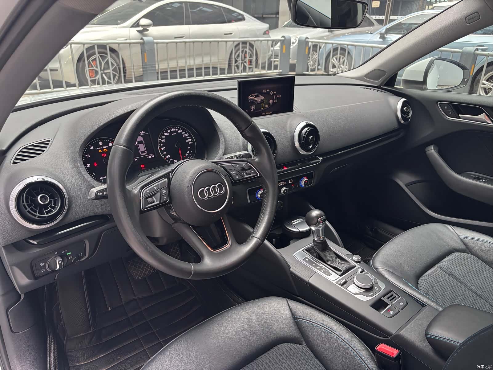 Audi A3, 2019 все фото