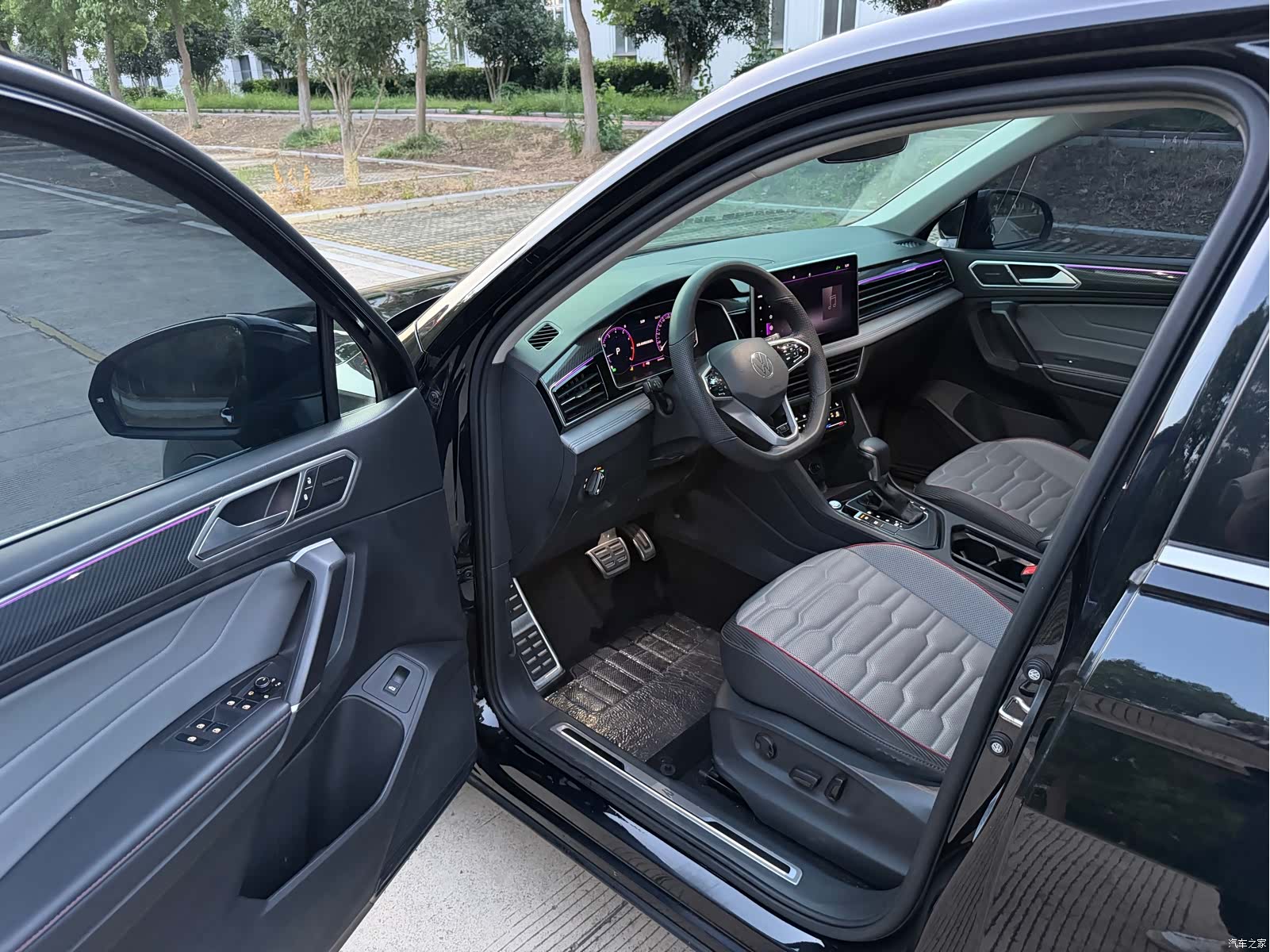 Volkswagen Tiguan L, 2022 4