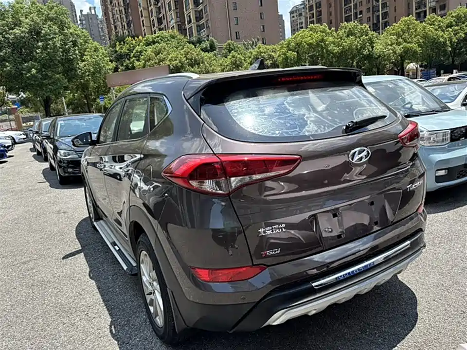 Hyundai Tucson