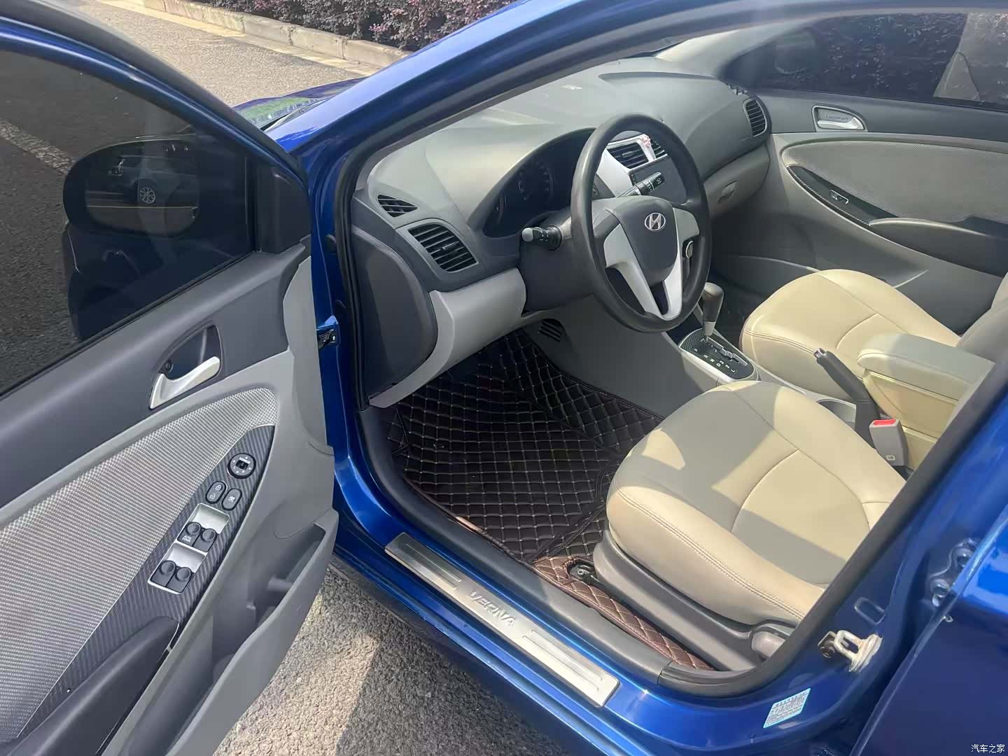Hyundai GLS, 2010 все фото