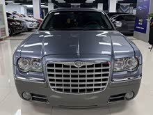 ����˹��300C(����) 2004�� 5.7 V8