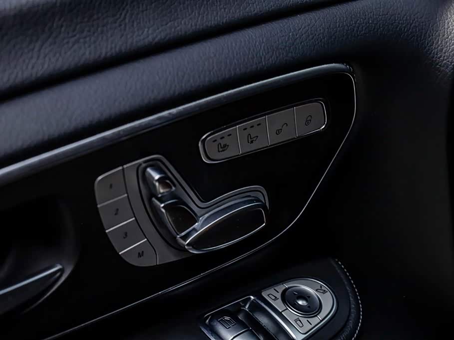 Mercedes-Benz V-class Mercedes-Benz V-class