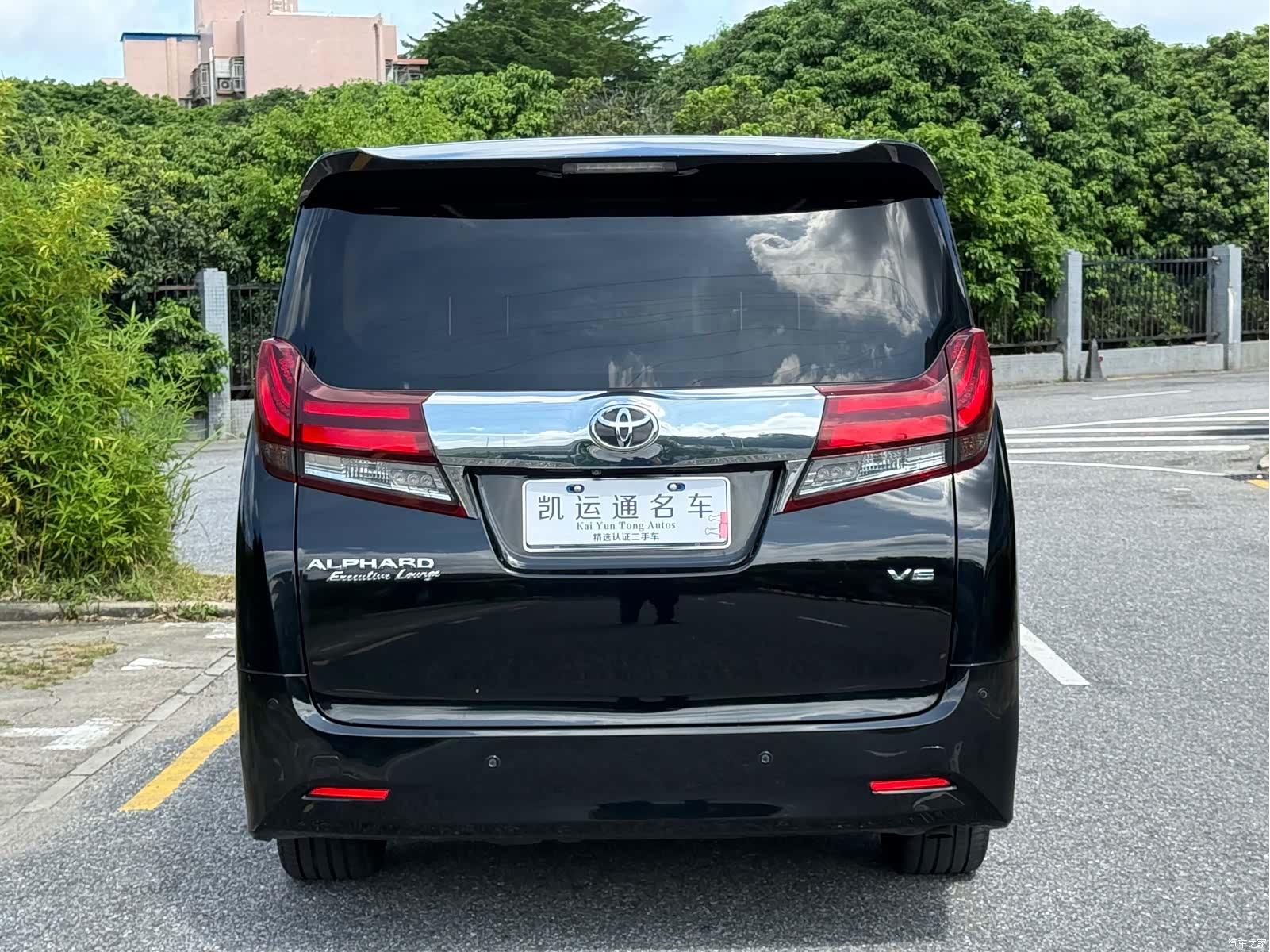 Toyota Alphard, 2017 13