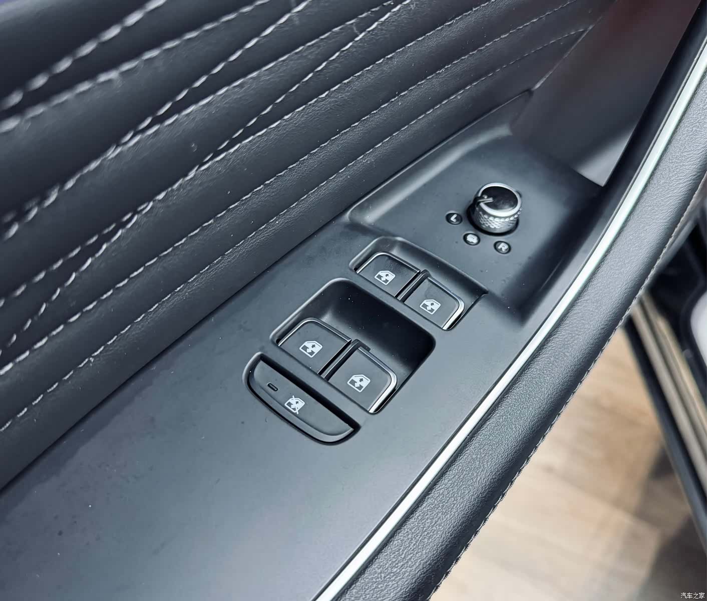 Hongqi HS5, 2022 20