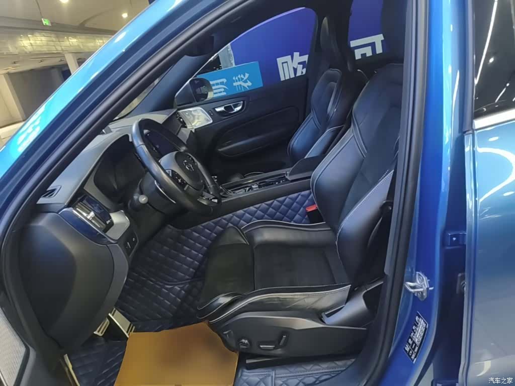 Volvo XC60, 2018 15