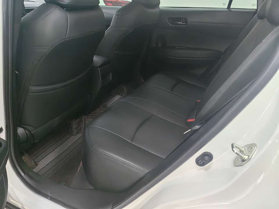 Toyota Corolla Sharp amplifier