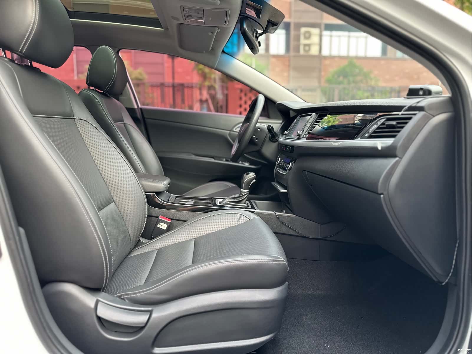 Hyundai GLS, 2017 9