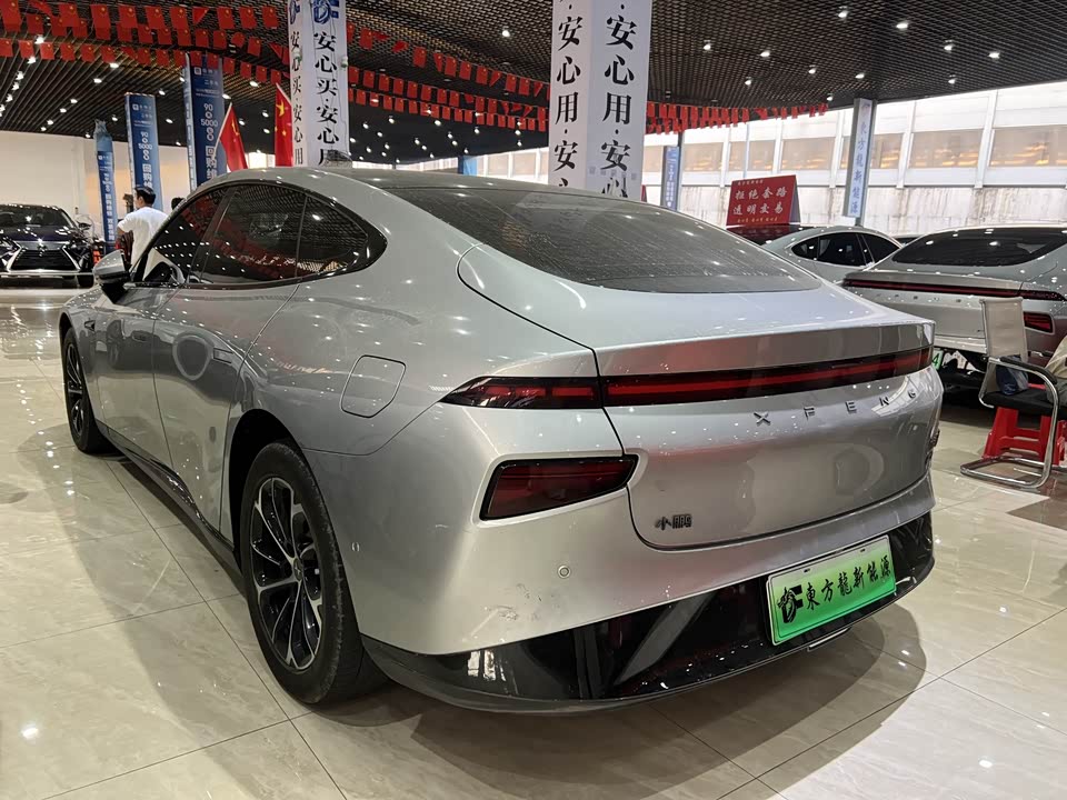 XPENG P7