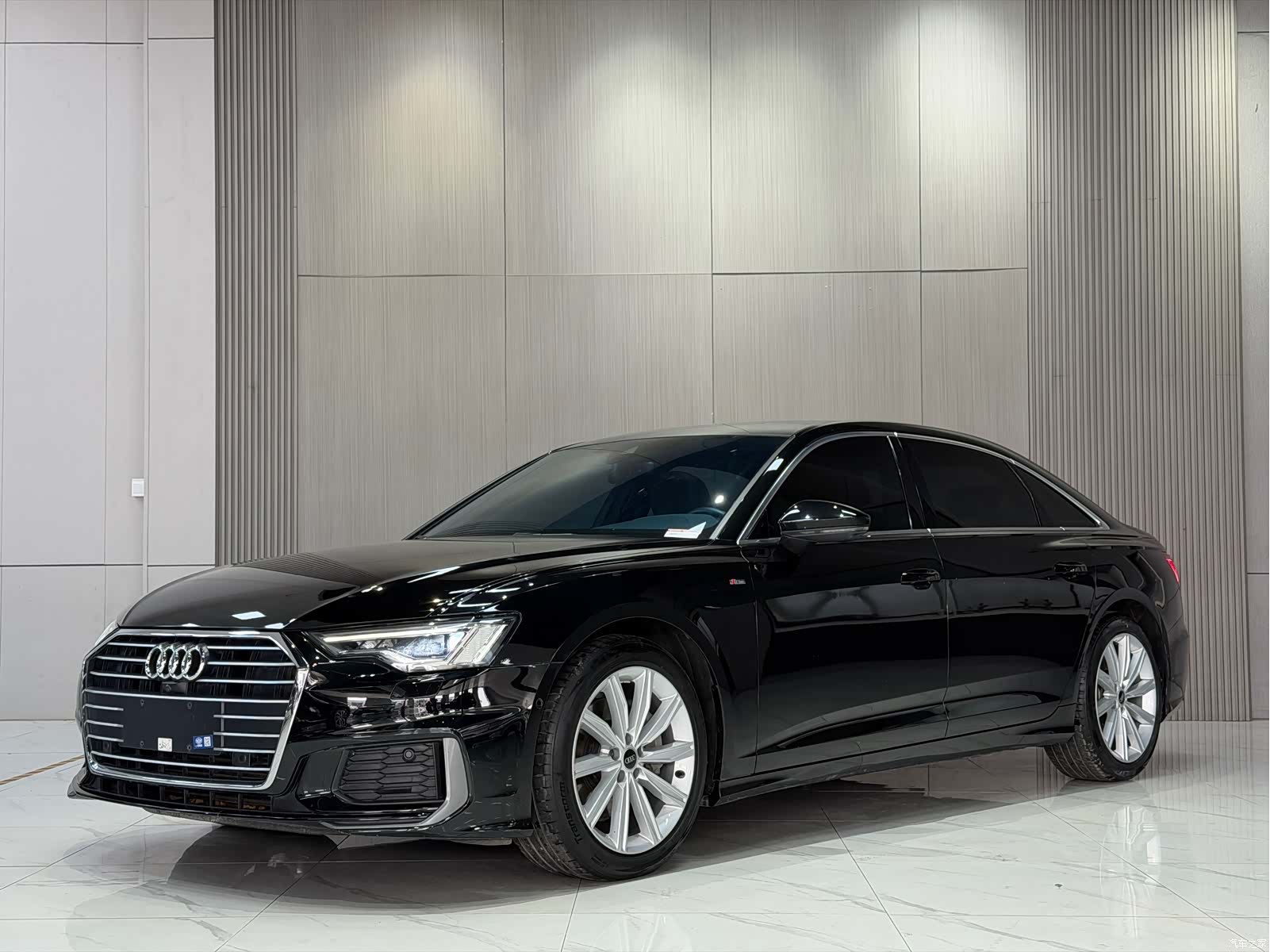 Audi A6L, 2022 1