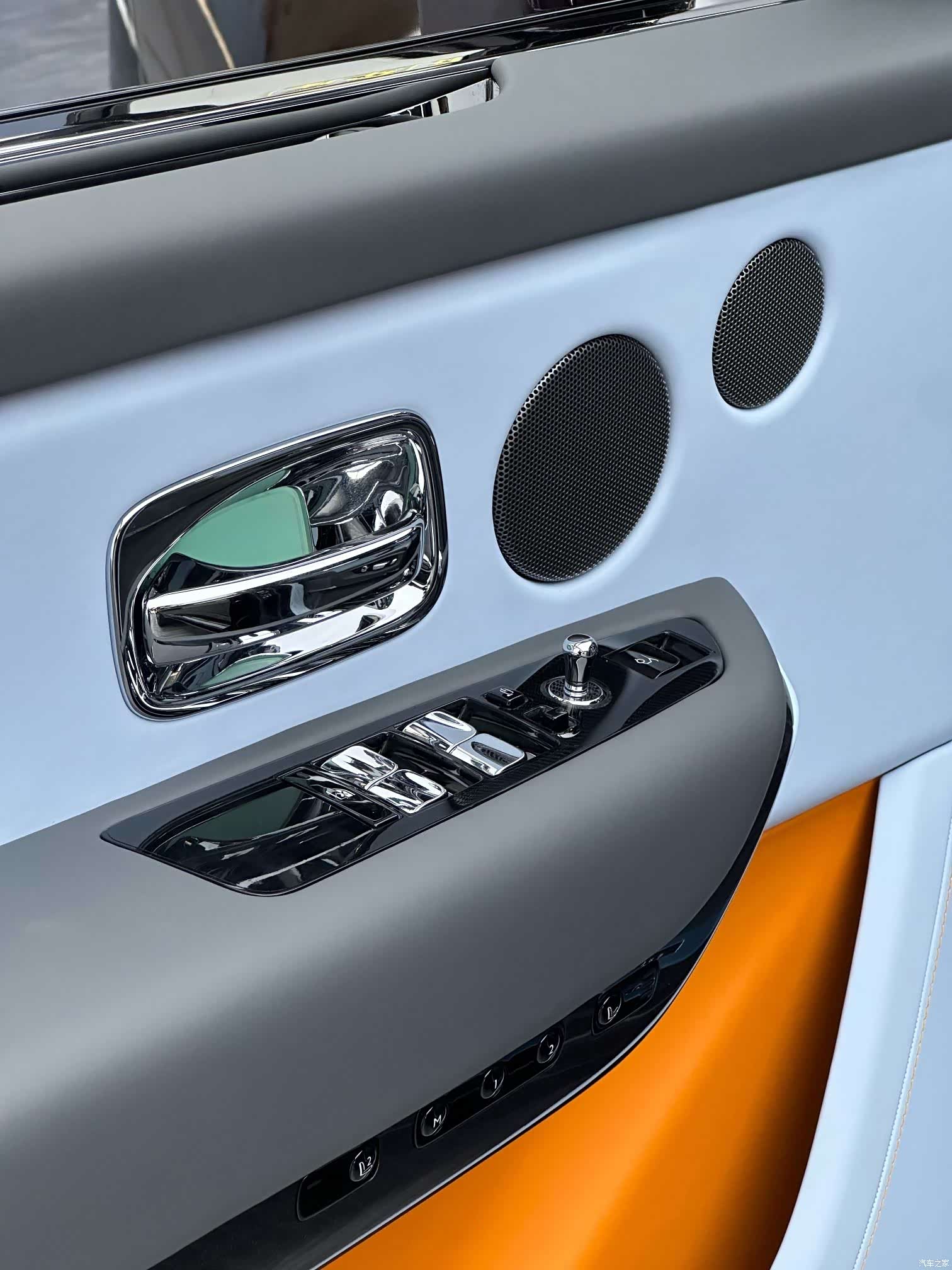 Rolls-Royce Cullinan, 2025 21