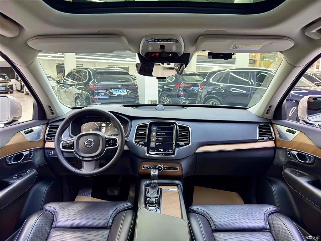 Volvo XC90, 2016 10