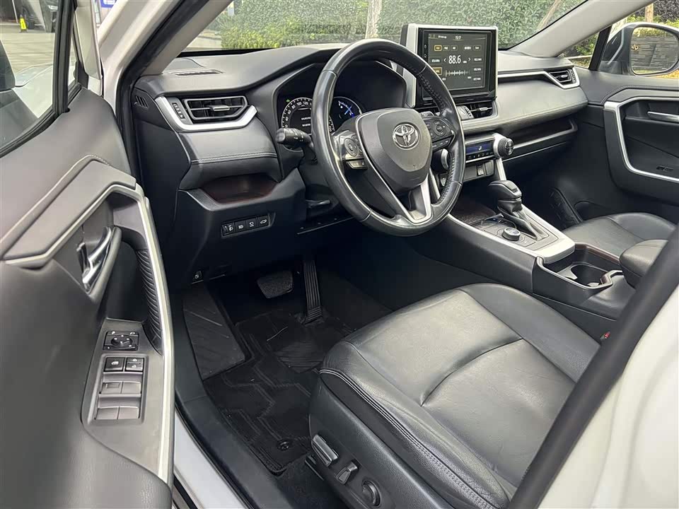 Toyota RAV4 Rongfang