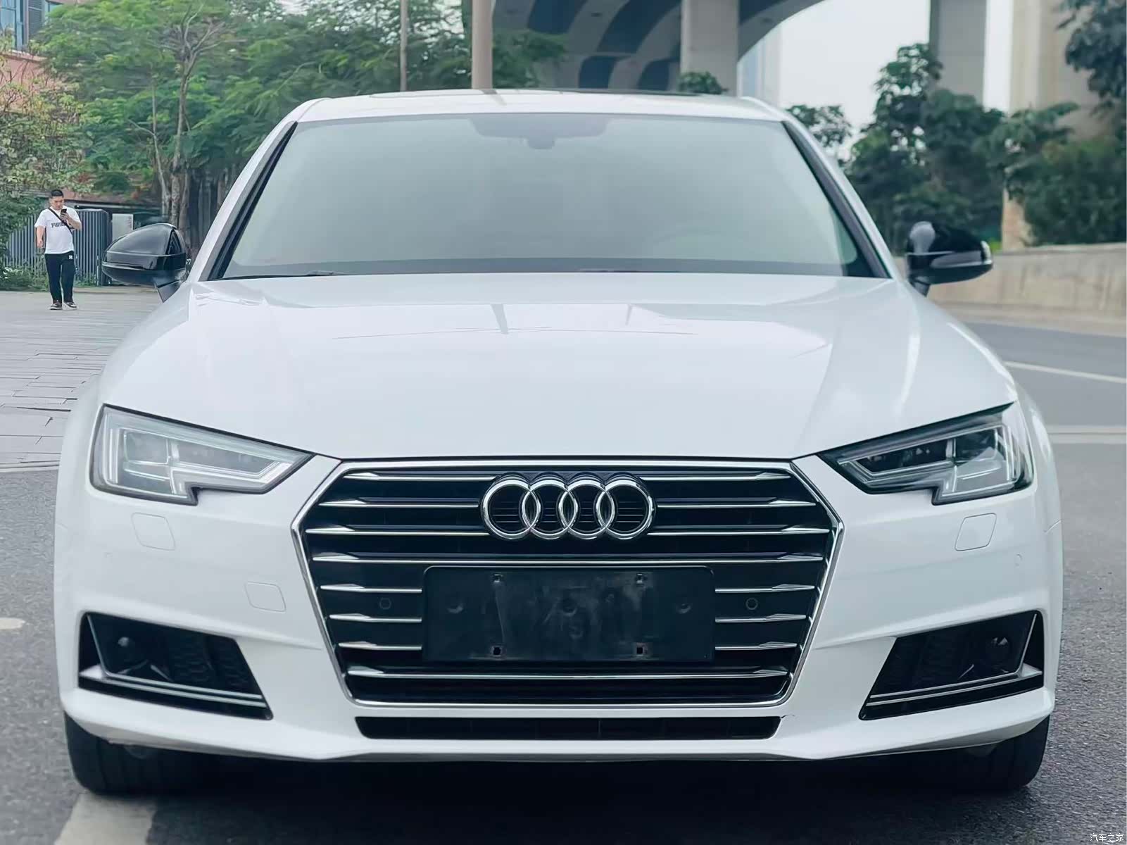 Audi A4L, 2018 3