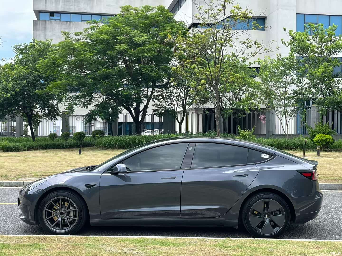 Tesla Model 3, 2021 4
