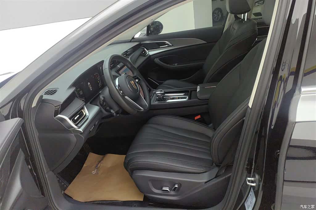 Hongqi H5, 2024 9