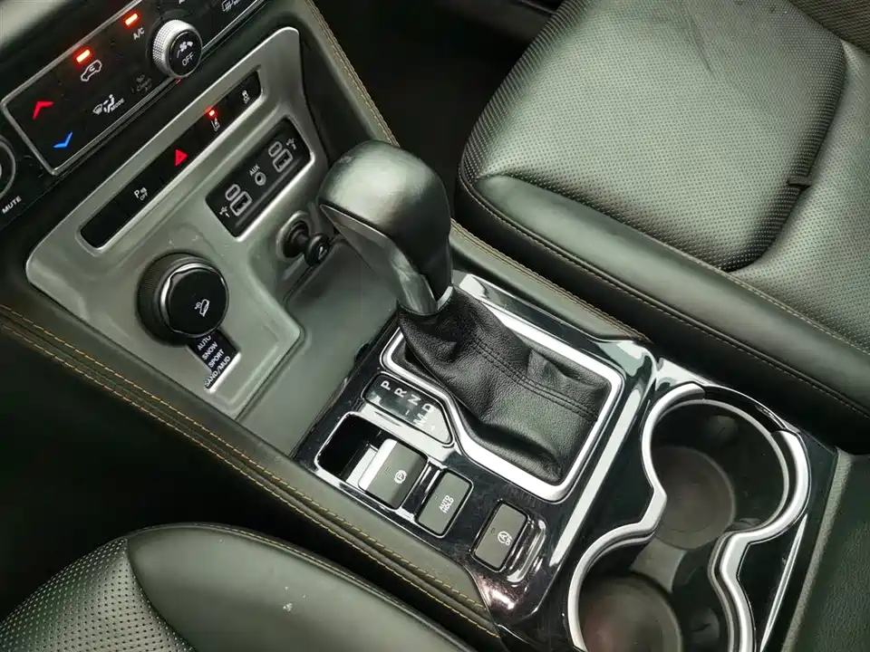 Jeep Grand Commander
