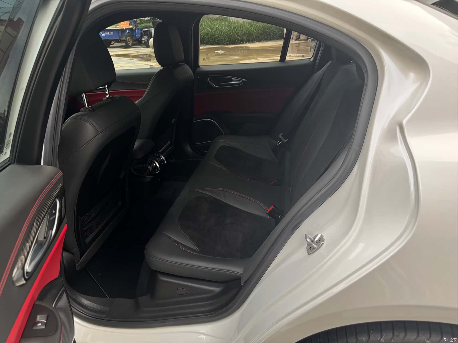 Alfa Romeo Giulia, 2018 10