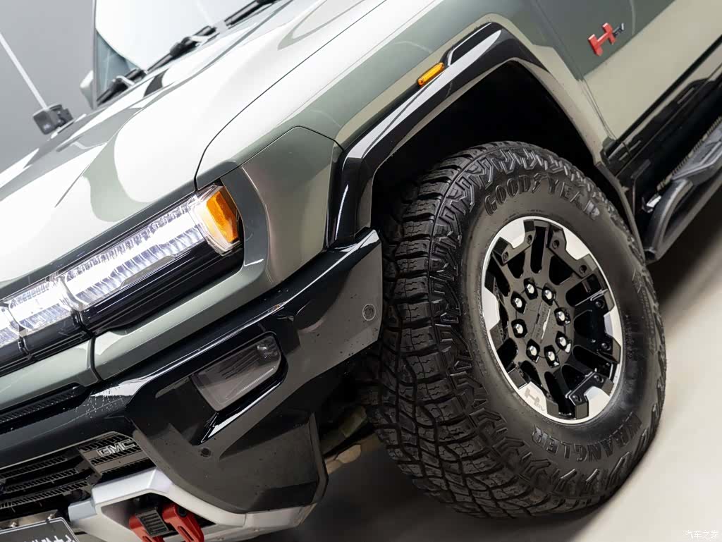 Hummer SUV, 2024 3