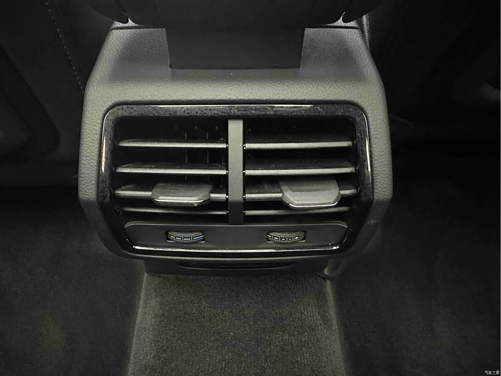 Audi Q3, 2022 12