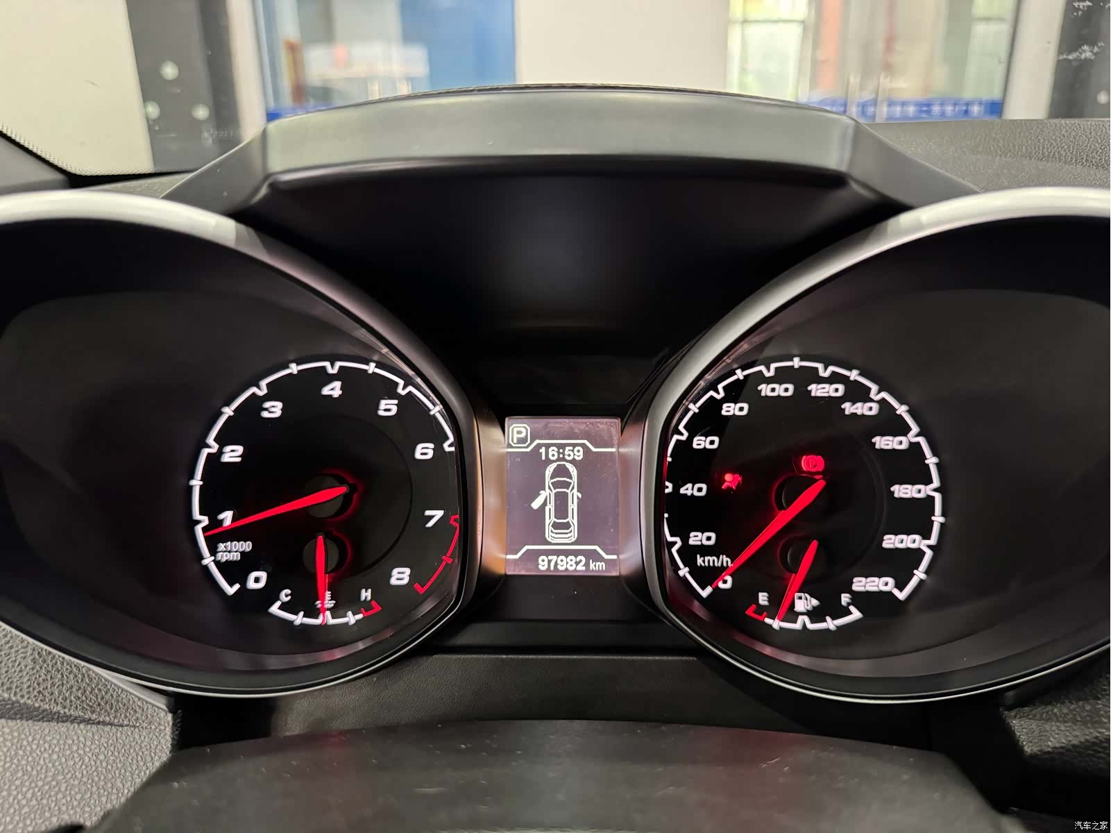 Chery 5, 2015 4