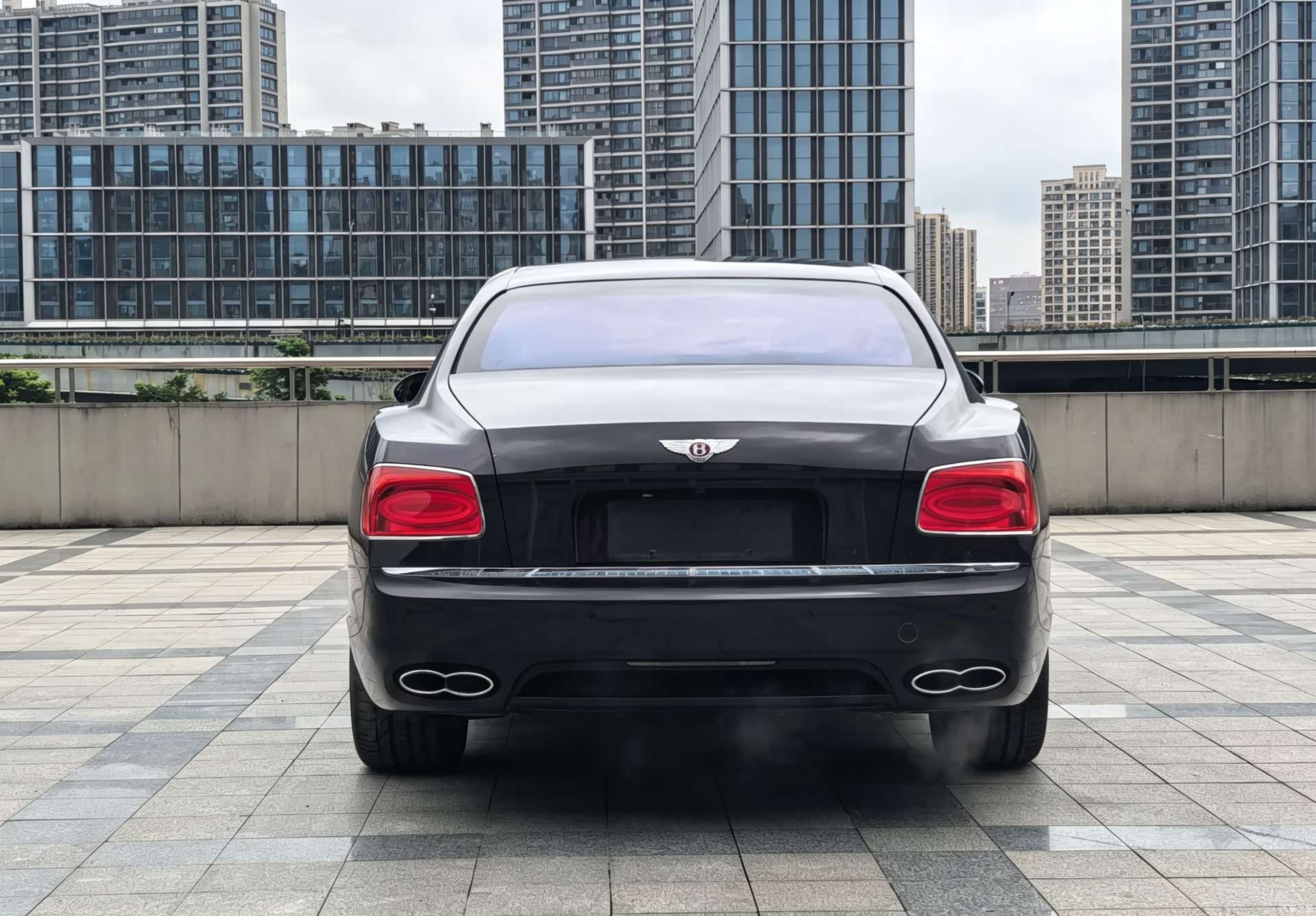 Bentley Flying Spur, 2018 4