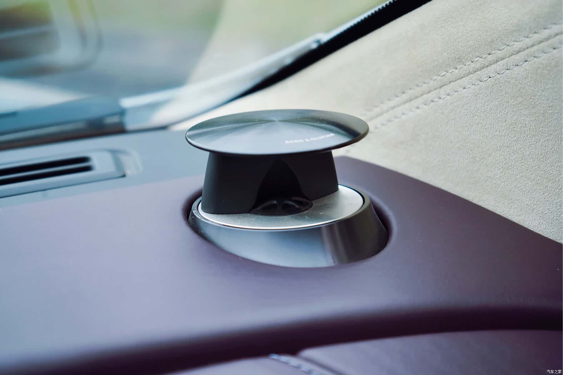Aston Martin Rapide, 2012 16