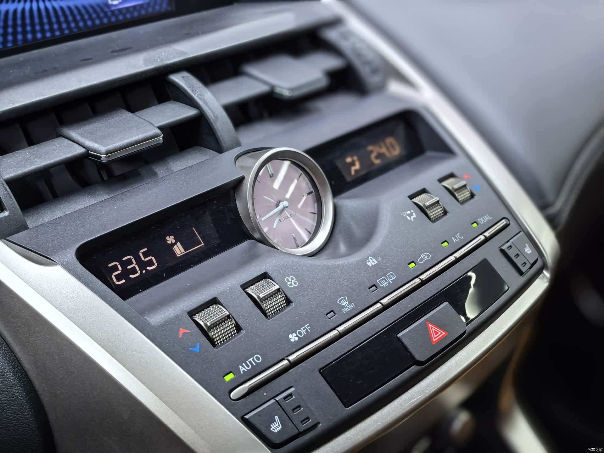 Lexus NX, 2021 19