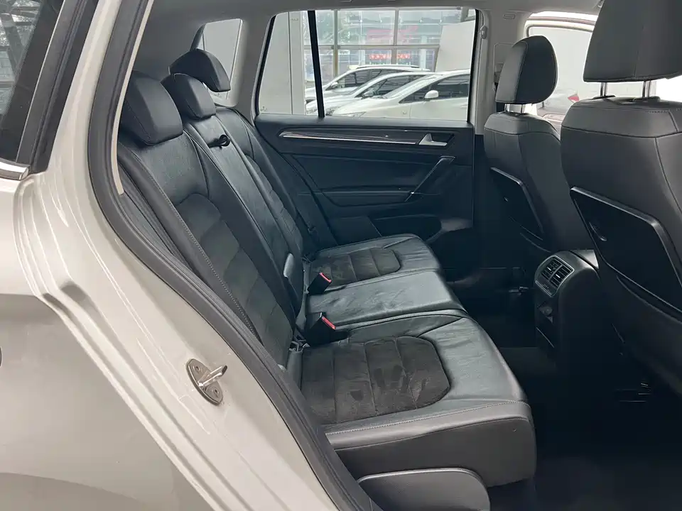 Volkswagen Golf*Jiayu