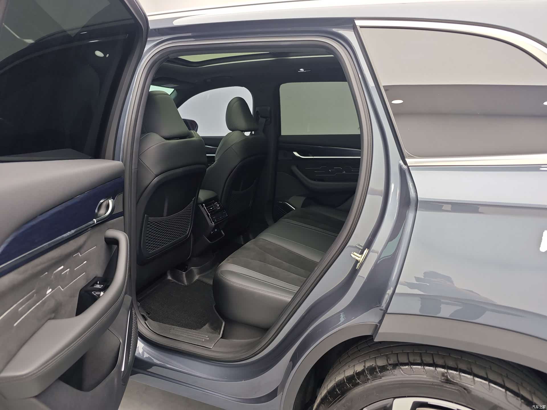 Geely Xingyue L, 2025 9