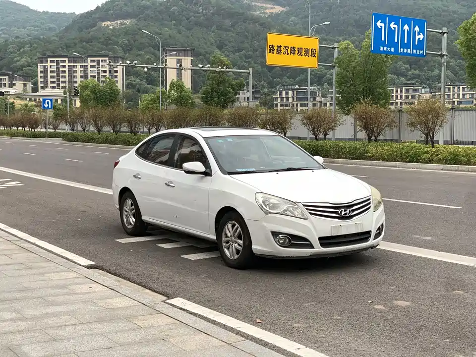 Hyundai Yuedong